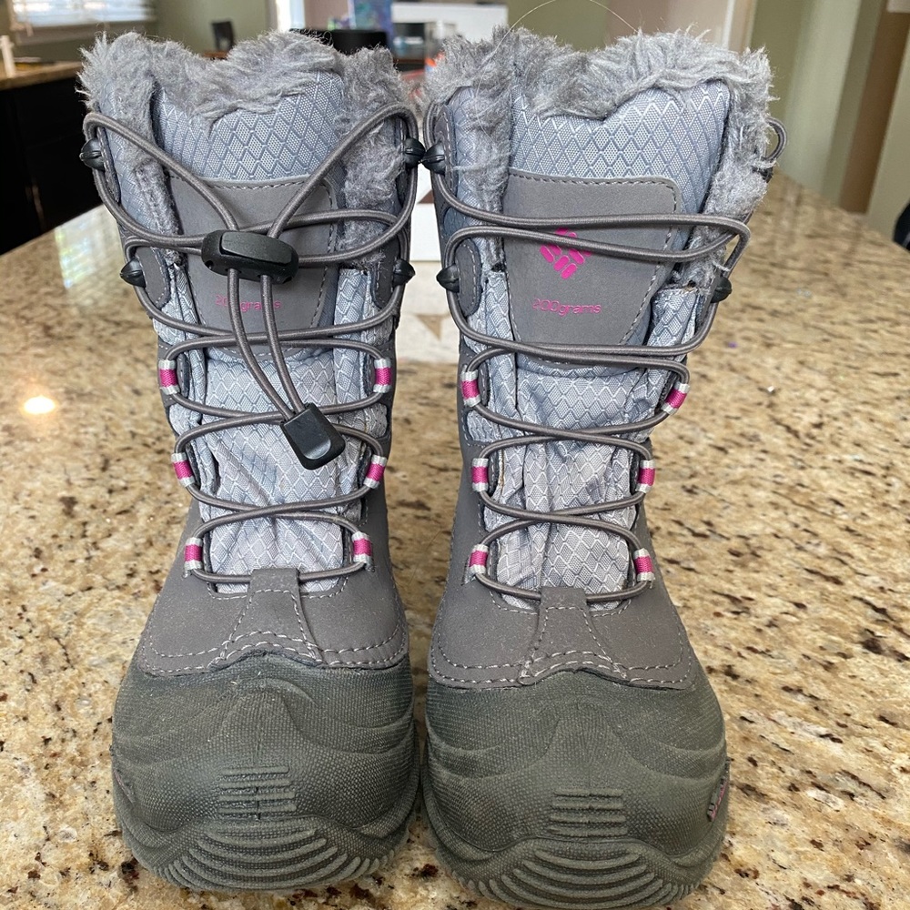Girls Size 2 Columbia Snow Boots
